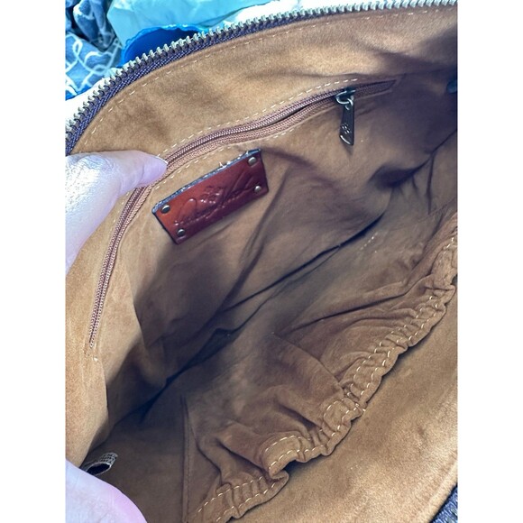 Patricia Nash Soft Olive Aveley Floral Embossed Genuine Leather Crossbody Bag - Picture 5 of 10